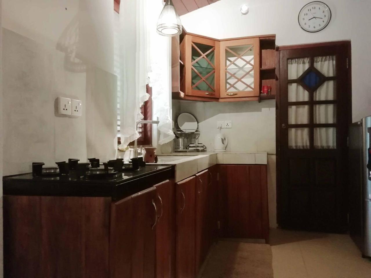 Mitrayu Villa Nugegoda Exterior foto